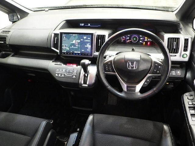 2012 Honda Stepwagon 